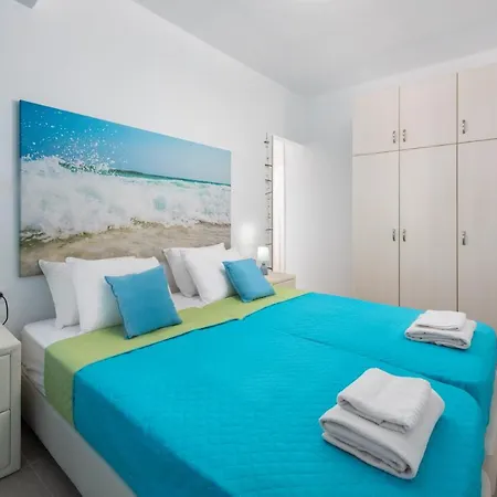 بيت ضيافة Elena 4*