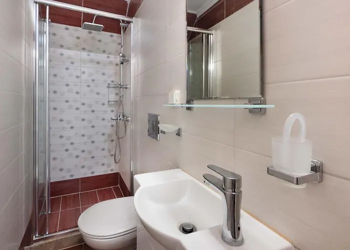 埃琳娜酒店 招待所 锡米