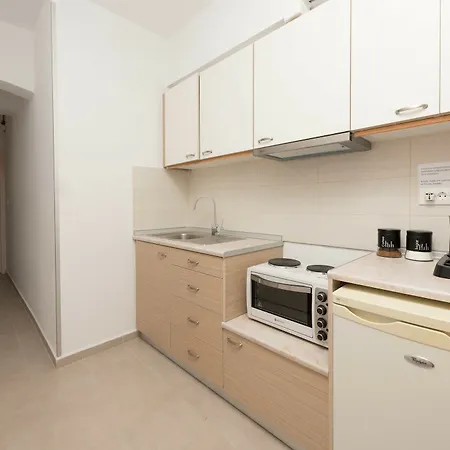 Elena Guest house 3*